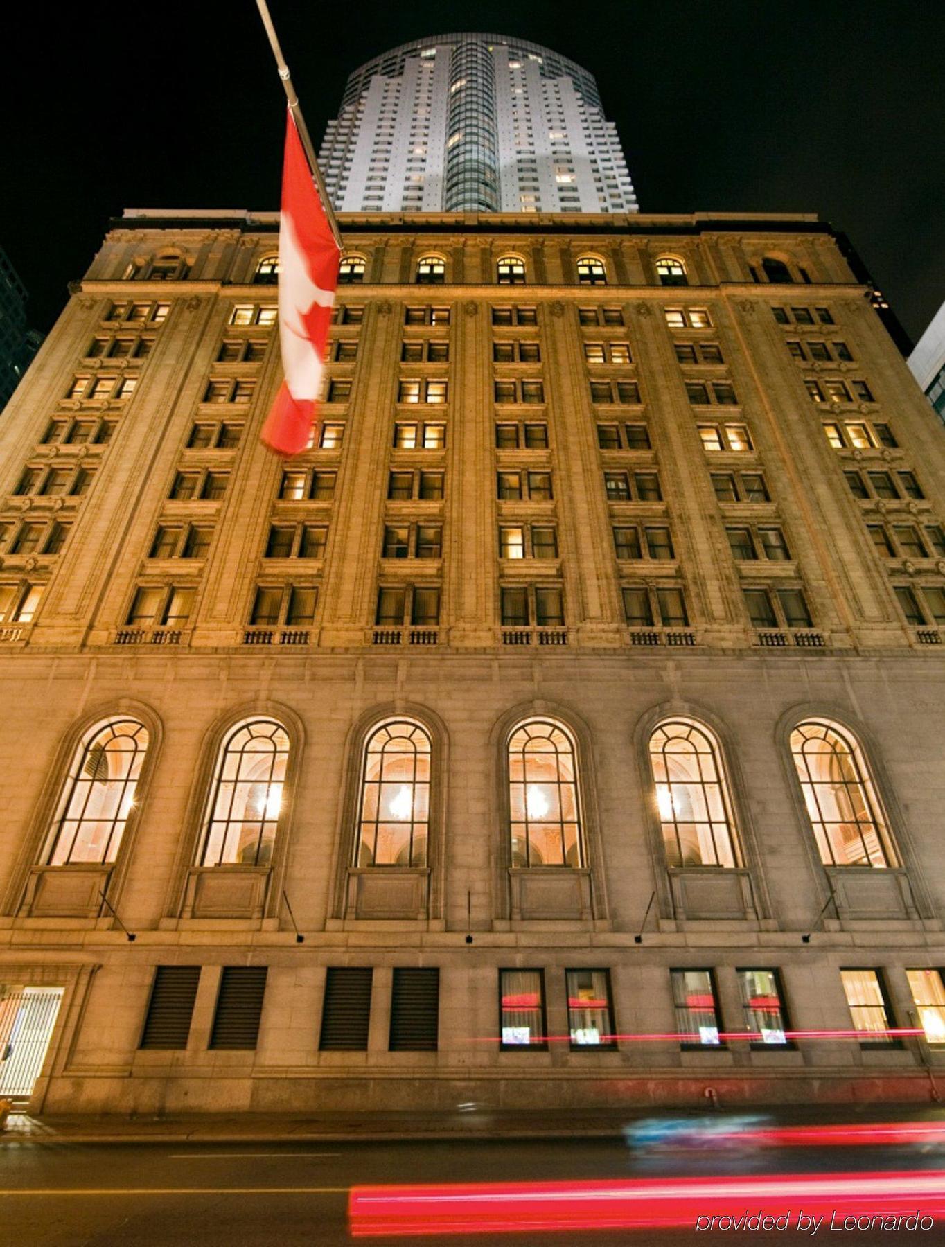 One King West Hotel And Residence Toronto Esterno foto